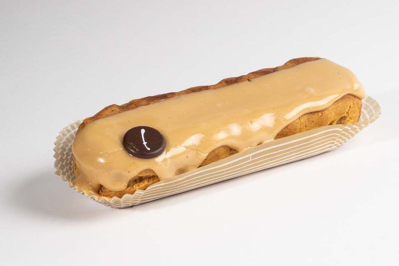 Eclair café